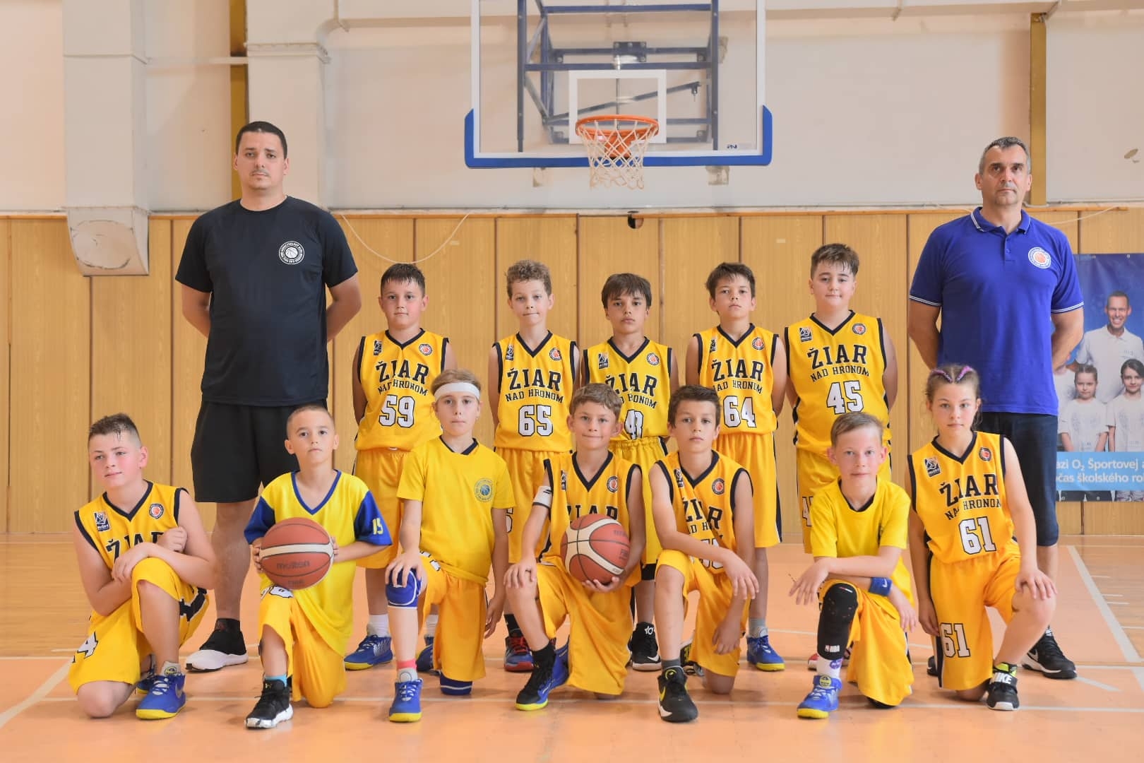 Read more about the article Naši minibasketbalisti sa predstavili na Festivale mládeže v Komárne